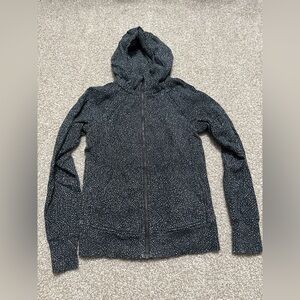 Lululemon Scuba Hoodie Light Cotton Fleece
Night View White Black